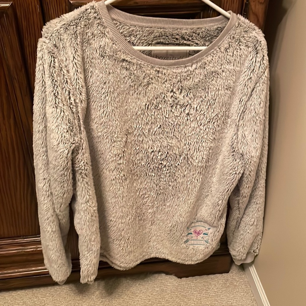 Boxercraft fuzzy sweatshirt